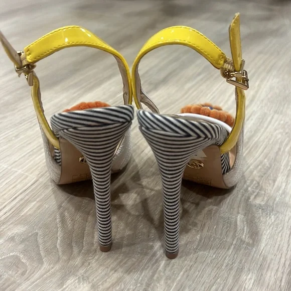 River Island - Picture 5 of 8